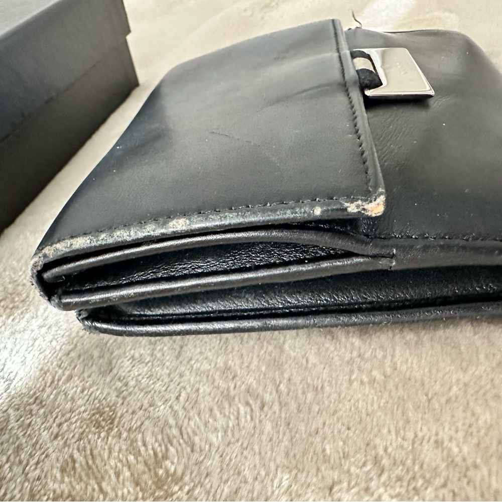 Authentic Men's Gucci Bi-Fold Depero Black Wallet. Used condition. - Picture 9 of 11